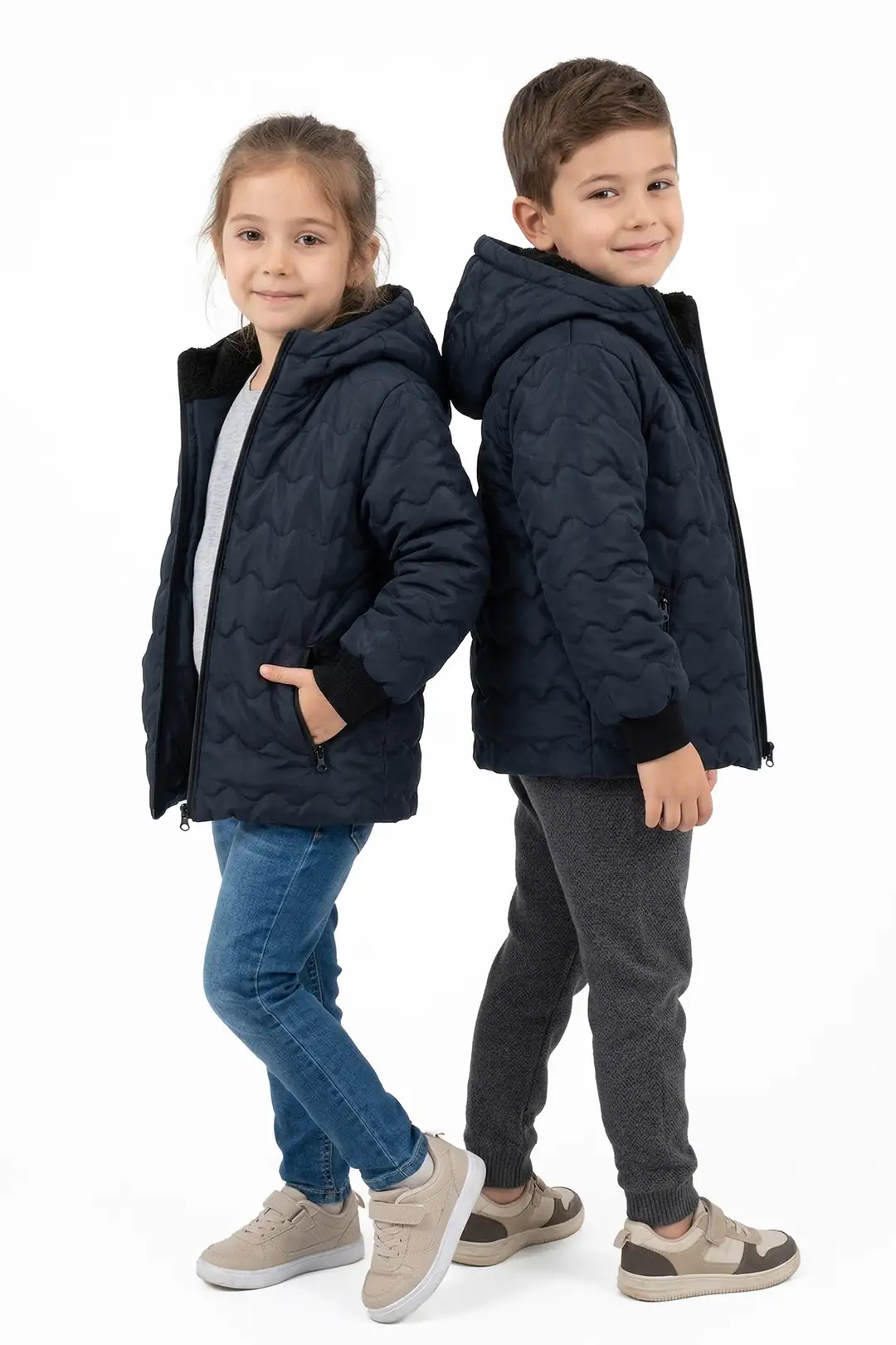Unisex Lacivert İçi Peluş Kapitoneli Mont 1