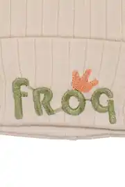 Erkek Bebek Bej Yeşil Froq Nakışlı Kulaklı Bere 0-12 Ay 2