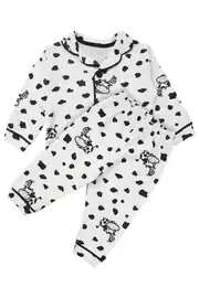 Unisex Ekru Siyah İnek Desenli Kruvaze Yaka Pijama Takımı 1